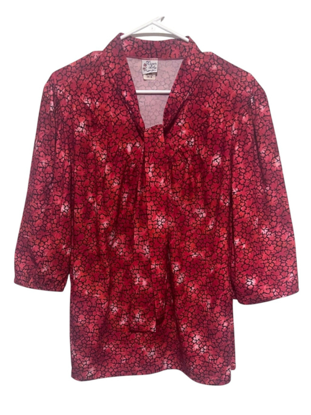 Vintage Tiger Lily Floral Blouse Women’s 18W 1X Red Black Tie Neck Top